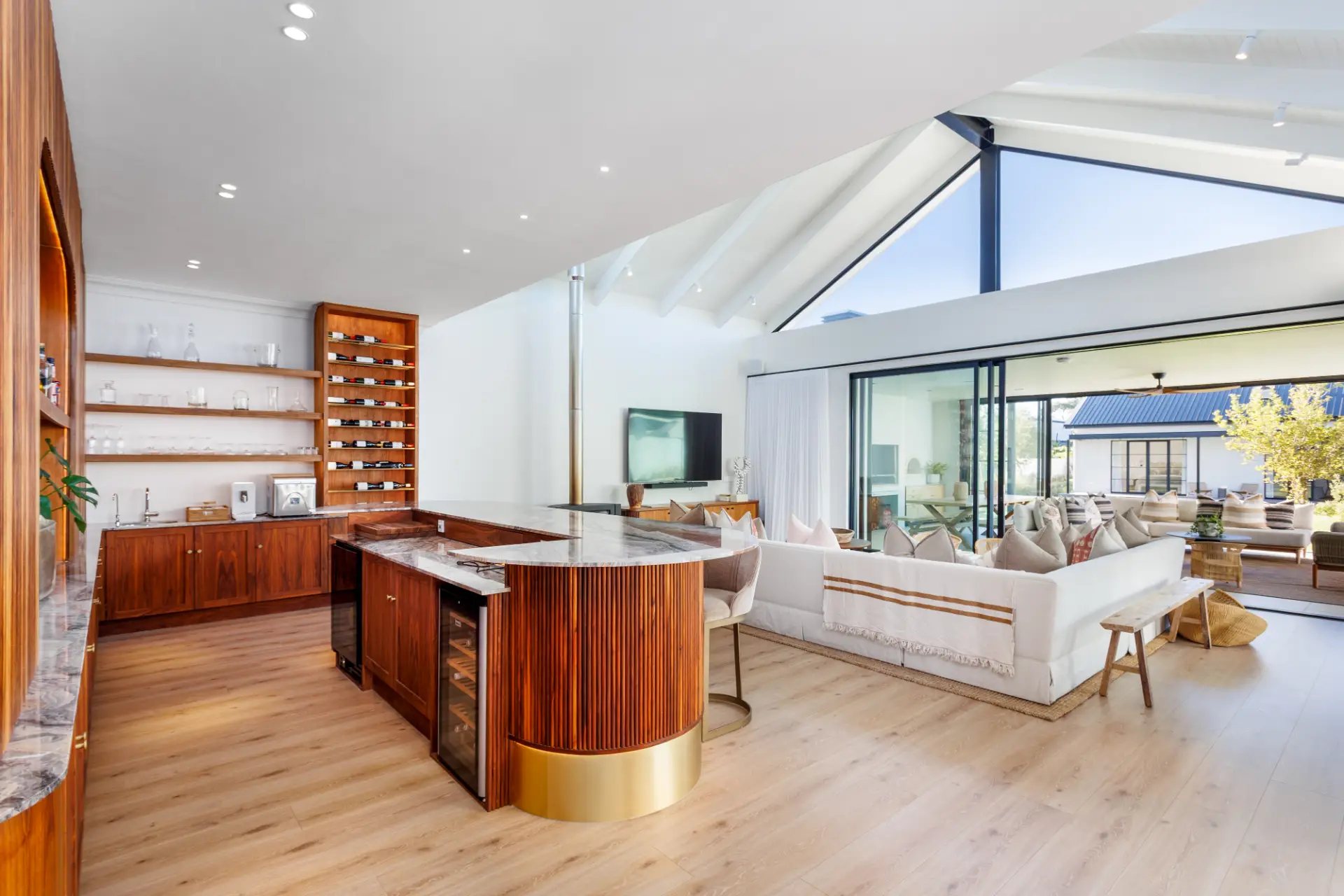 Luxury Properties on Val de Vie Estate – Distinguished eight-bedroom ...