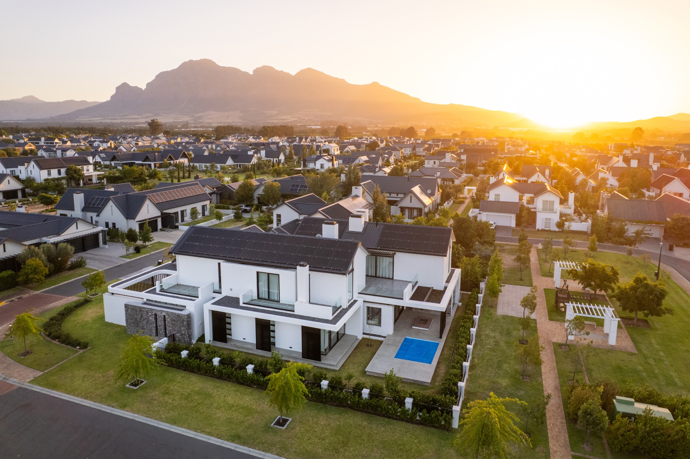 Welcome to Luxury Living | Val de Vie Properties